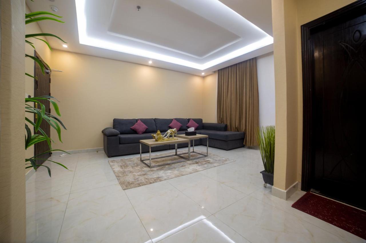 Hikayet Abeer Hotel Apartment Джеда Екстериор снимка