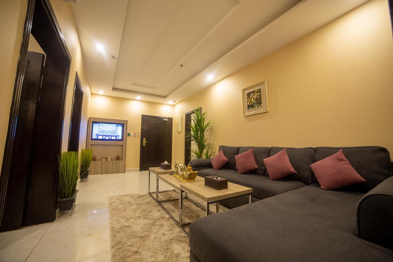 Hikayet Abeer Hotel Apartment Джеда Екстериор снимка