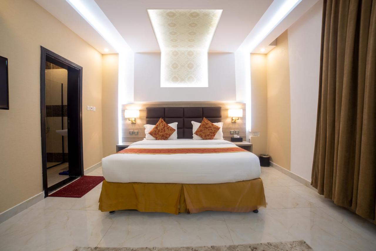 Hikayet Abeer Hotel Apartment Джеда Екстериор снимка